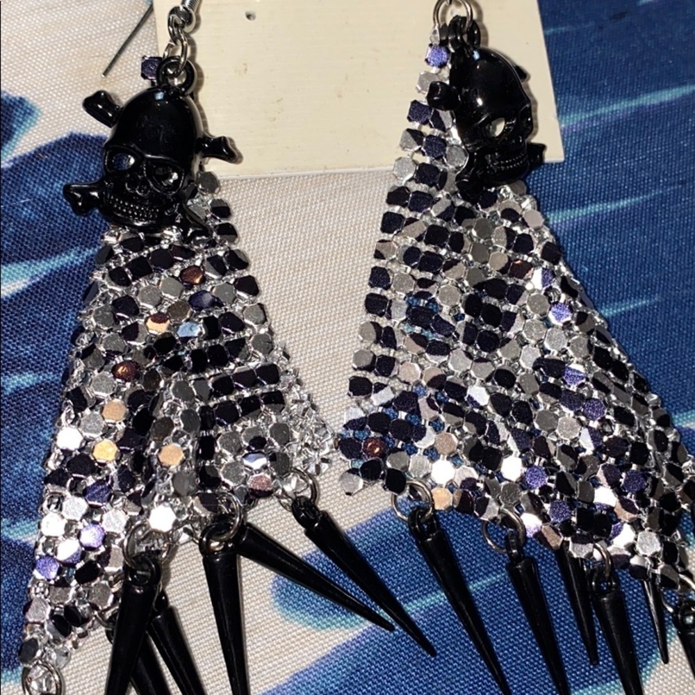 NWT Hannah Accents Earrings